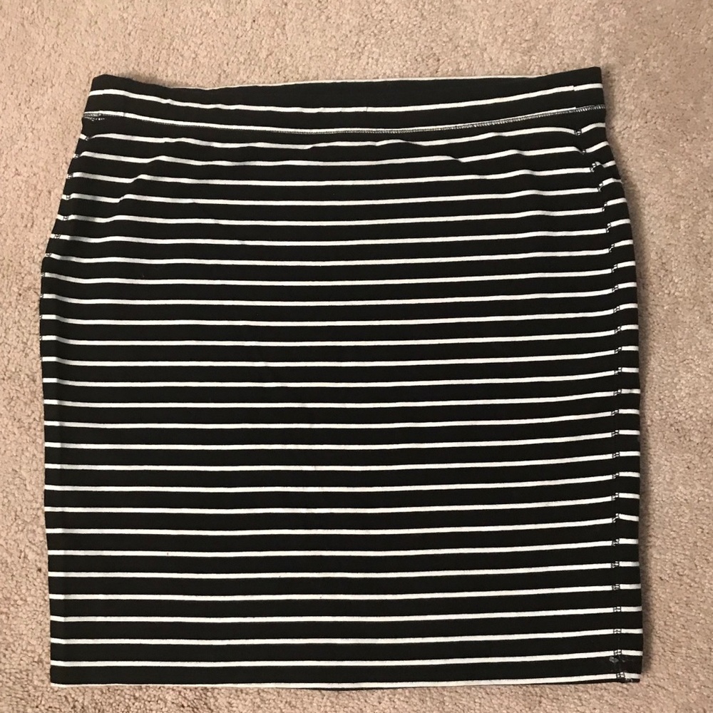Black stripe Pencil Skirt
